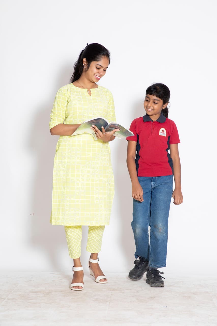 Студент-репетитор во время занятия